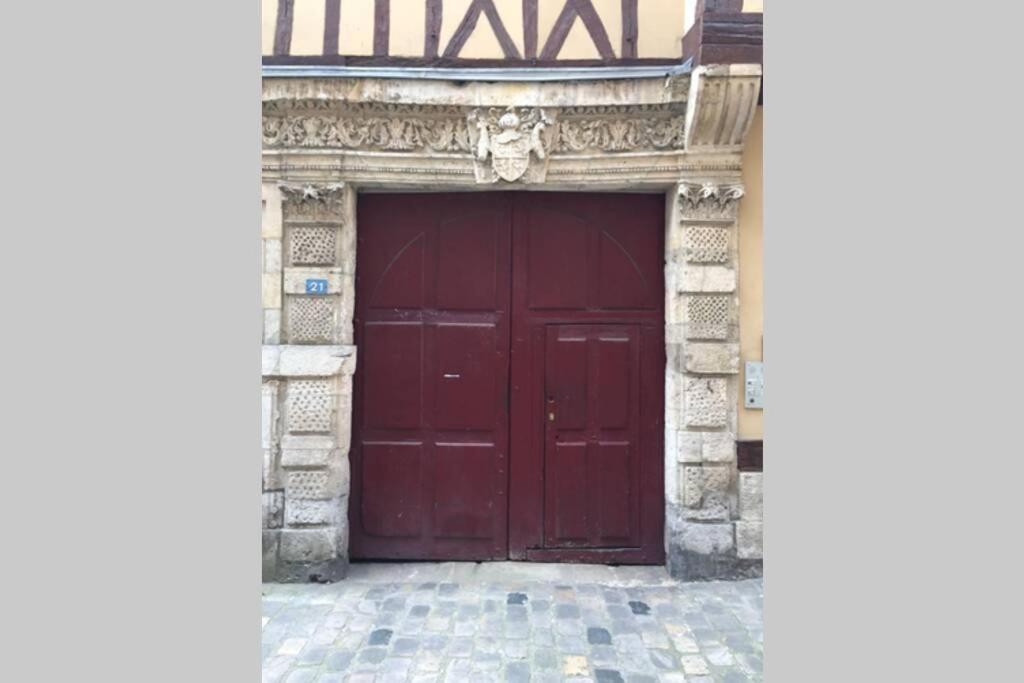 Hypercentre Appartement *